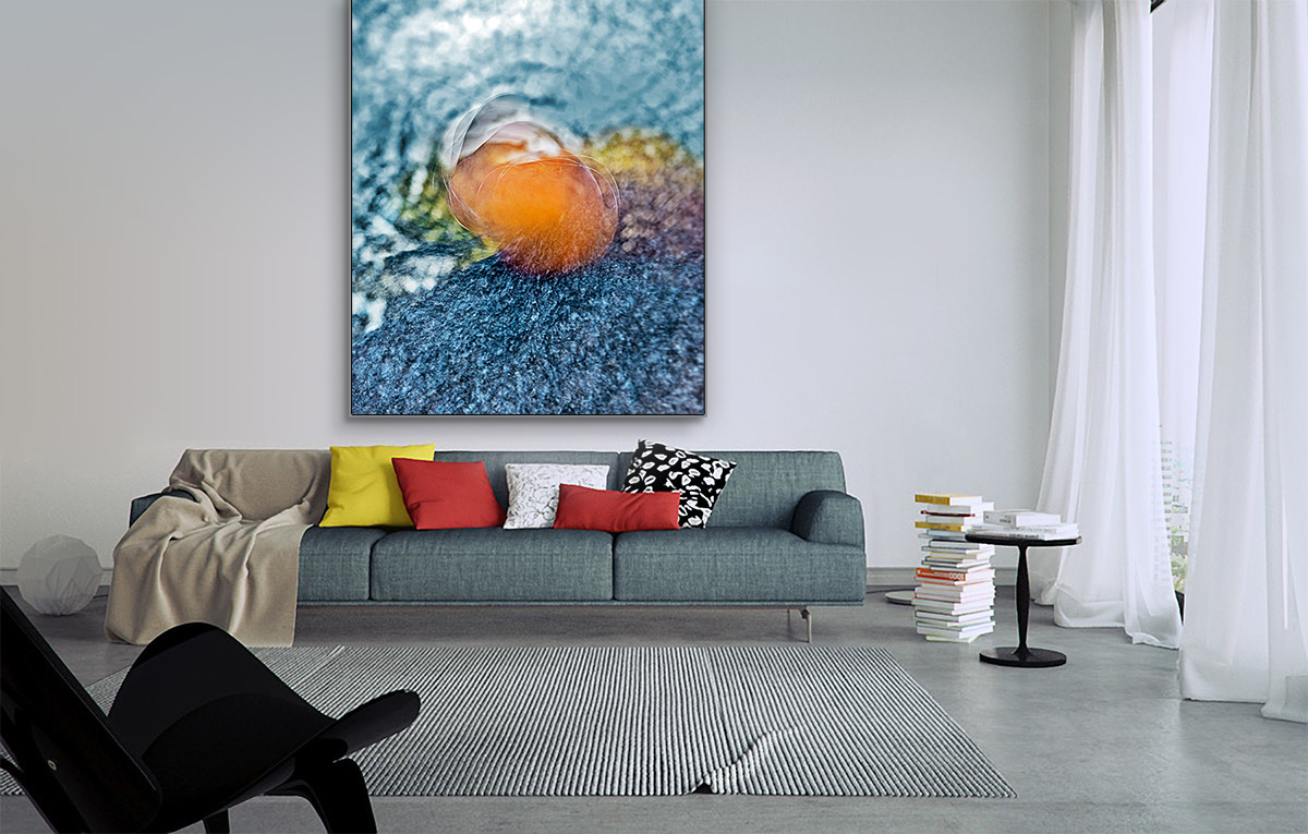large-wall-art-in-interior-apple